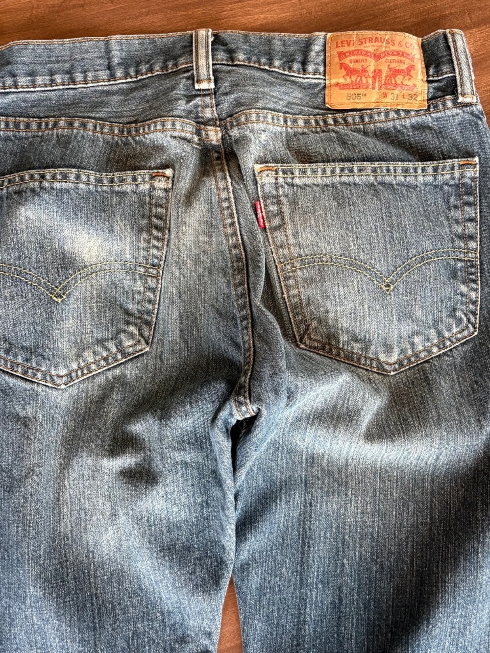Levi Strauss & Co 505 Mens Jeans Regular Fit Blue Denim Size 31x34 - Picture 8 of 14